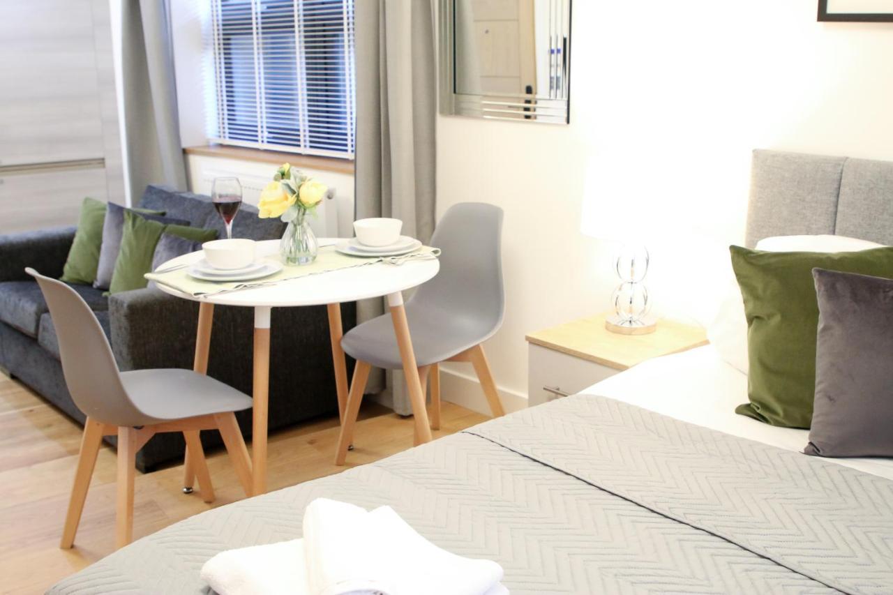 Lovely Studio Apartment With Access For Wheel-Chairs In Sydenham لندن المظهر الخارجي الصورة
