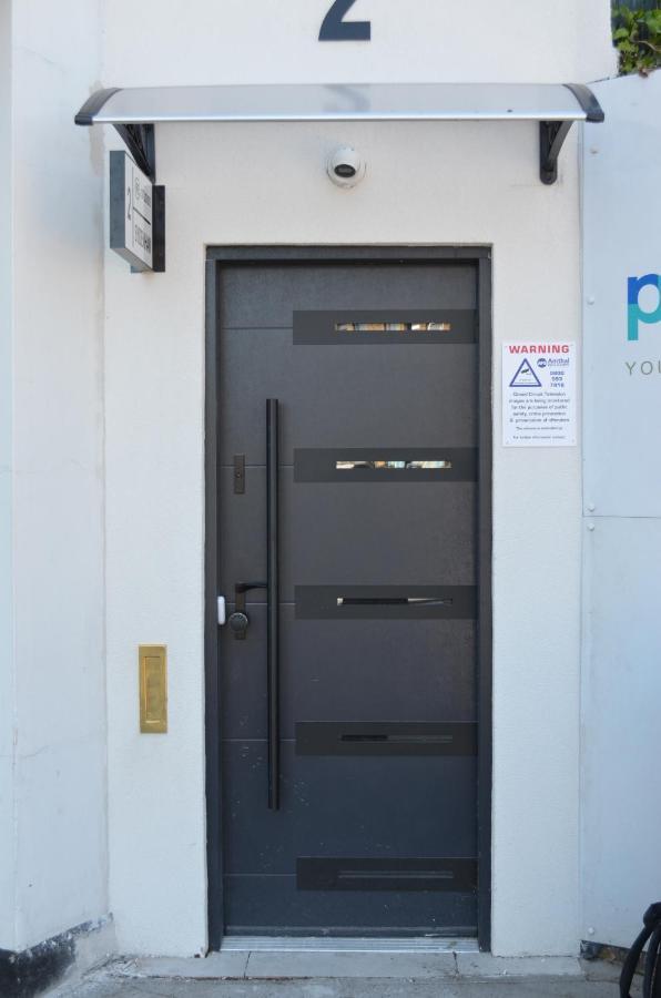 Lovely Studio Apartment With Access For Wheel-Chairs In Sydenham لندن المظهر الخارجي الصورة
