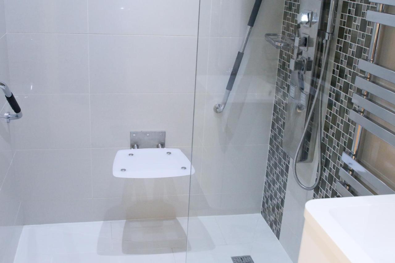 Lovely Studio Apartment With Access For Wheel-Chairs In Sydenham لندن المظهر الخارجي الصورة