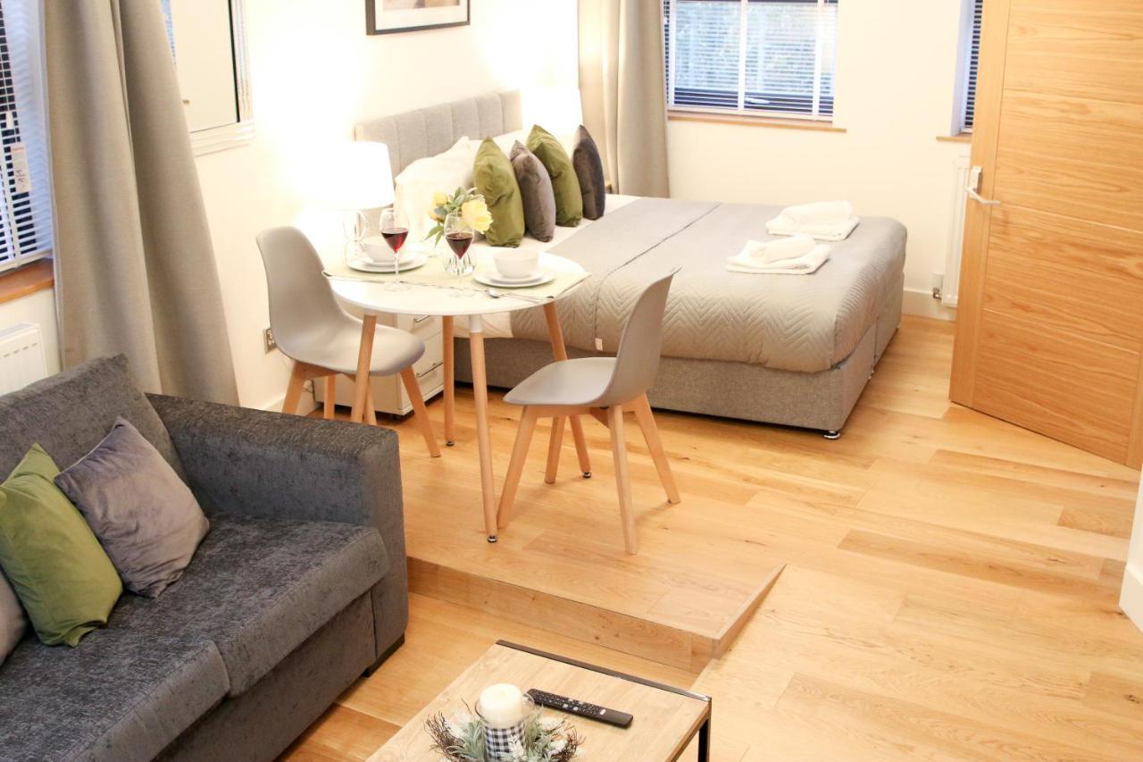 Lovely Studio Apartment With Access For Wheel-Chairs In Sydenham لندن المظهر الخارجي الصورة